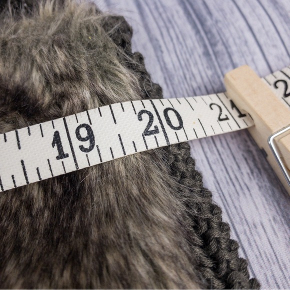 ‼️SOLD‼️ Brown Faux Fur Vest - XL - Picture 12 of 16